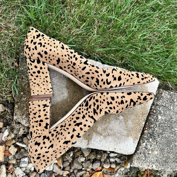 Gibson & Latimer Petra Cheetah Leopard Block Heel Pumps Size 7M Chic Retro Look - Picture 8 of 10